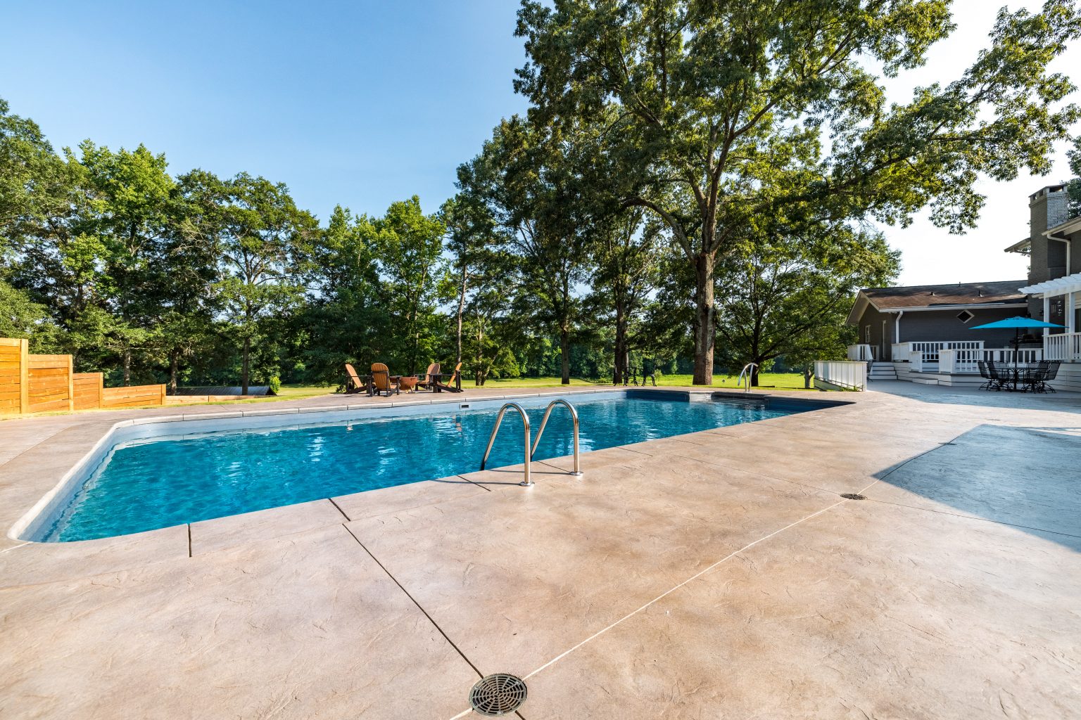 Hardy Home Riverside Retreat Read V3